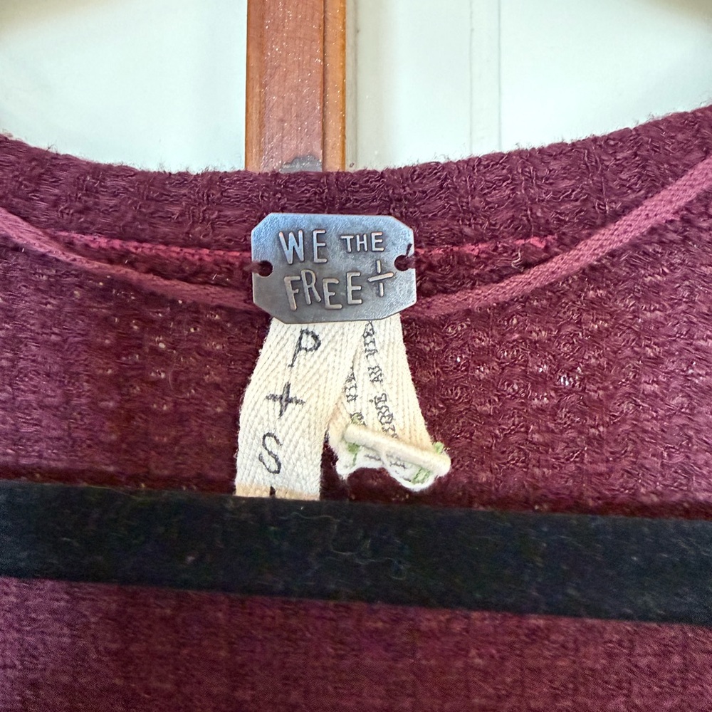 We The Free Laguna Thermal Top Deep Burgundy V-Neck Layered Boho Knit Top Med - Picture 6 of 7